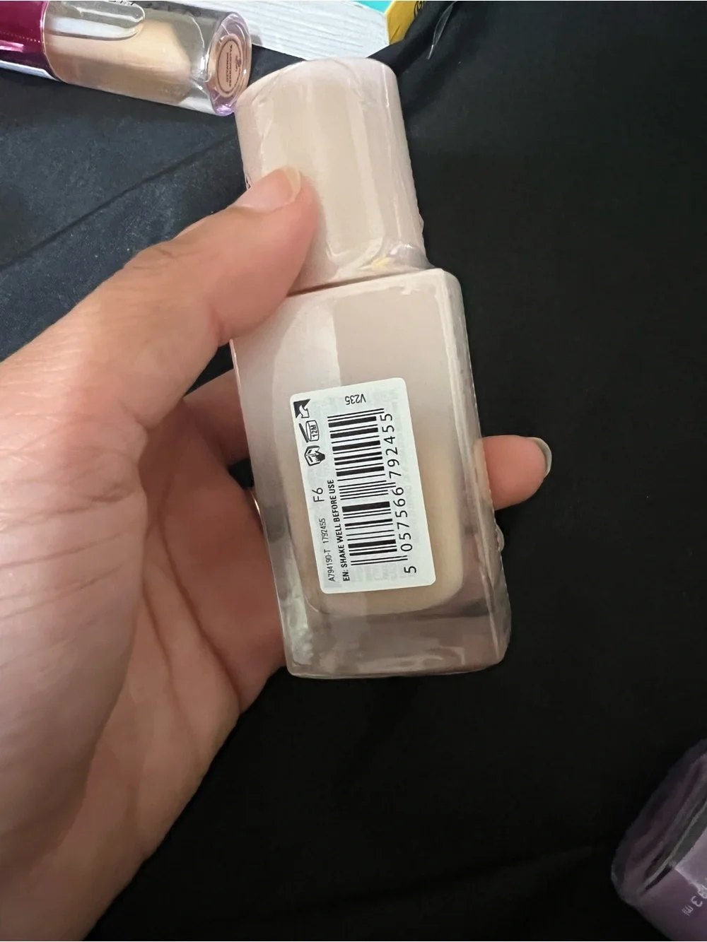 Revolution Skin Silk Luminous Serum Foundation - F6 Light Neutral
